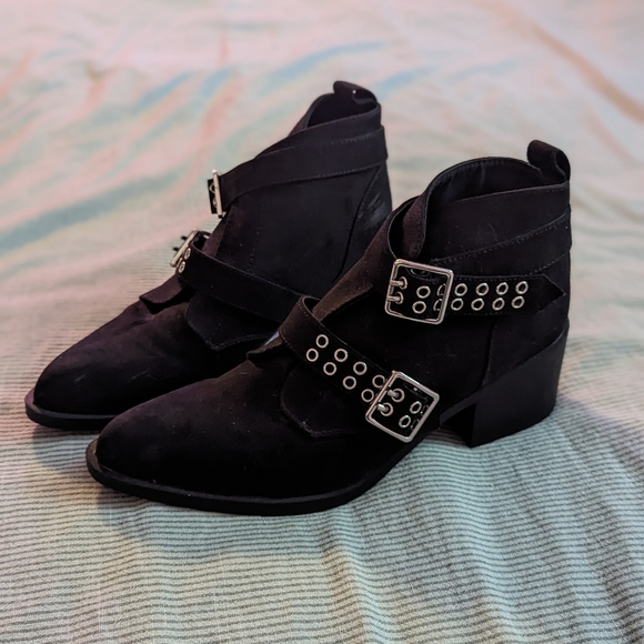 H&M Black Suede Ankle Booties - Picture 2 of 7